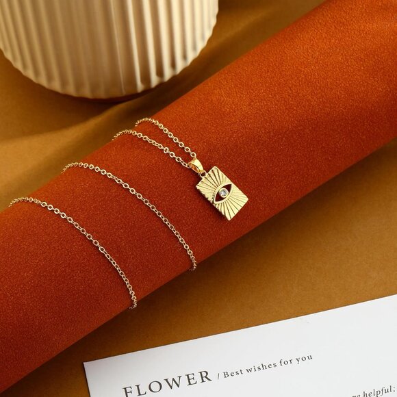 Chic 14K Gold Evil Eye Necklace for Women - Trendy and Protective Jewelry - Picture 5 of 6